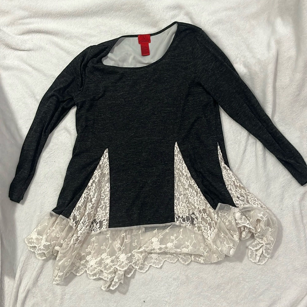 V Cristina grey blouse with lace cutouts